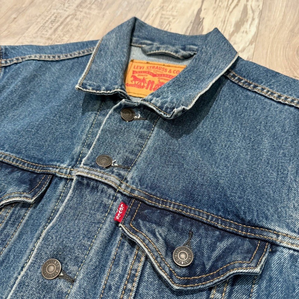 Levis Denim Trucker Jacket Mens Size M Blue